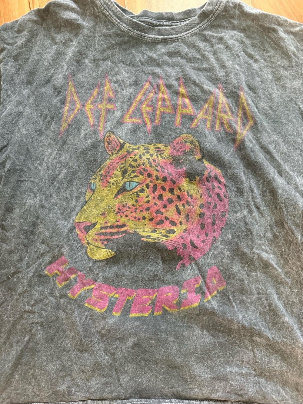 Def Leppard Hysteria Leopard Graphic Tee Acid Wash Black 100% Cotton Large - Picture 3 of 5